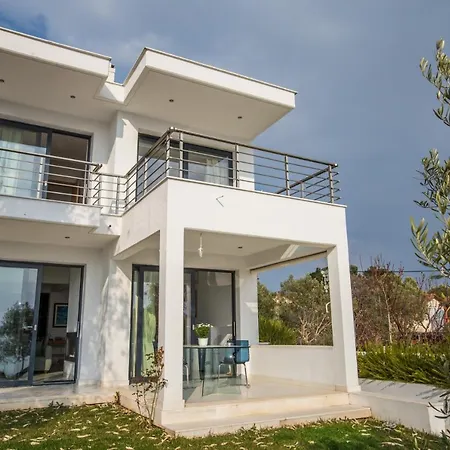 Вилла Borealis Sea Side Villa, Moudania Неа-Муданья